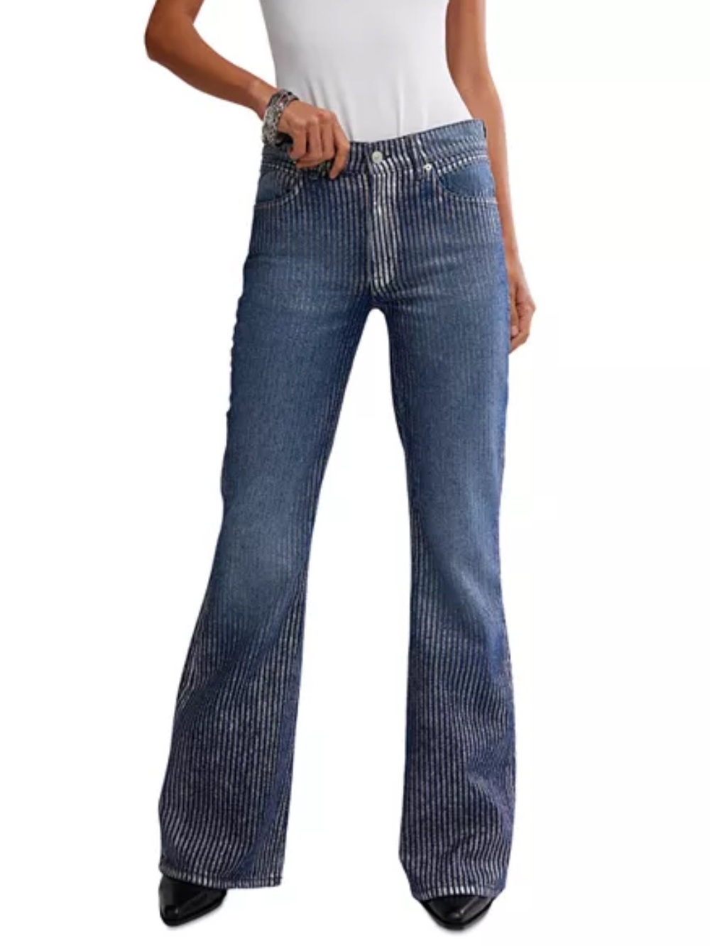 NWOT We The Free West Coast Relaxed Metallic Flare Jeans 28” - Picture 5 of 16